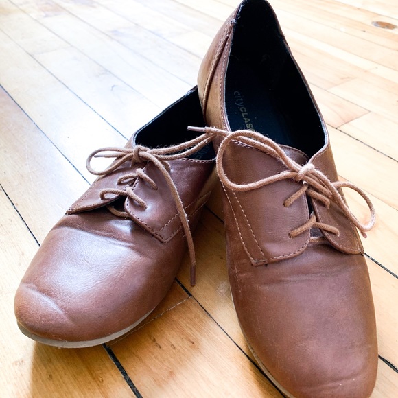 Brown Vintage Flat Shoes - Picture 3 of 4